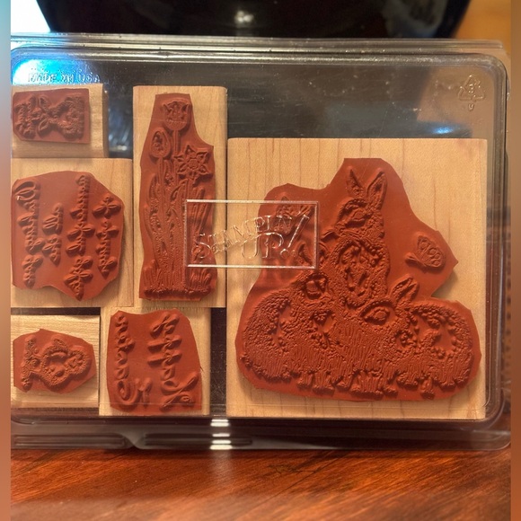 Vintage 2000 STAMPIN’ UP stamp set, “Gifts of Spring” - Picture 2 of 4